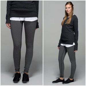Rare: Lululemon Wunder Under luon leggings tri geo print sz 6